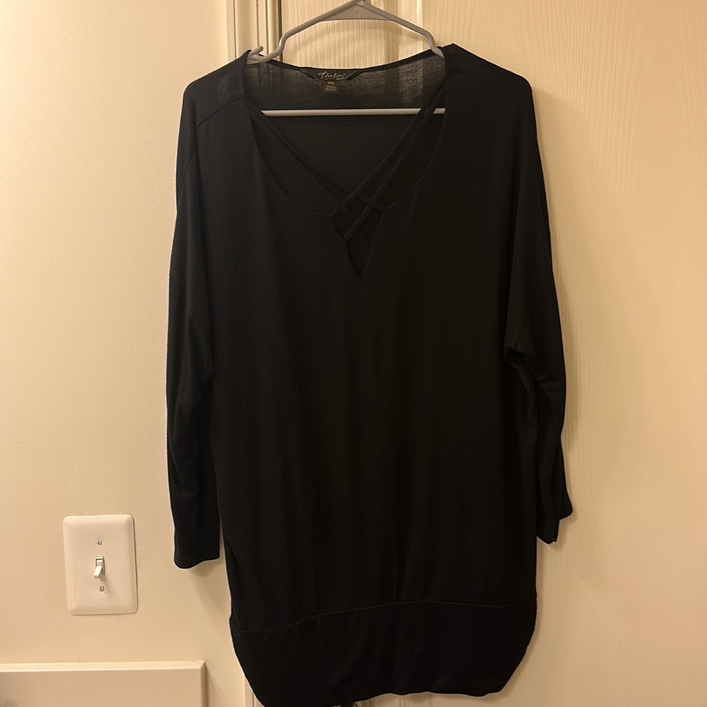 black cross/x chest